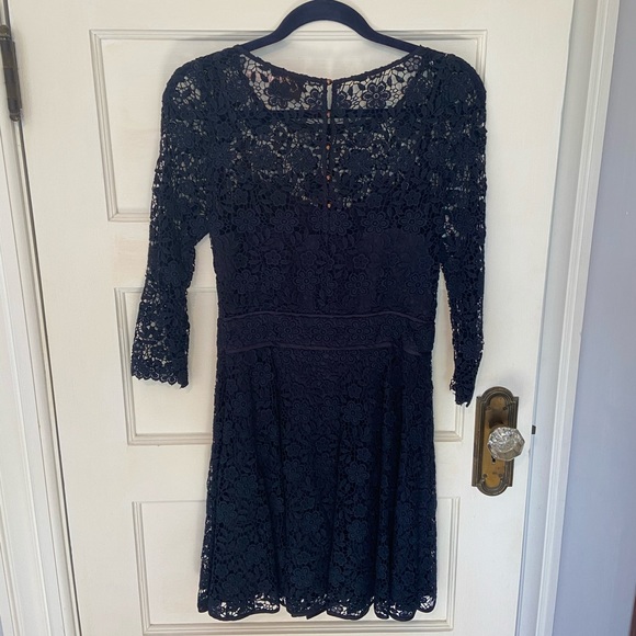 Juicy Couture Navy Lace Dress - Picture 5 of 8